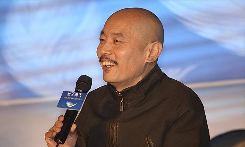 北京时间11月1号下午,中国著名演员葛优最新消息!_电影_表演_社会活动