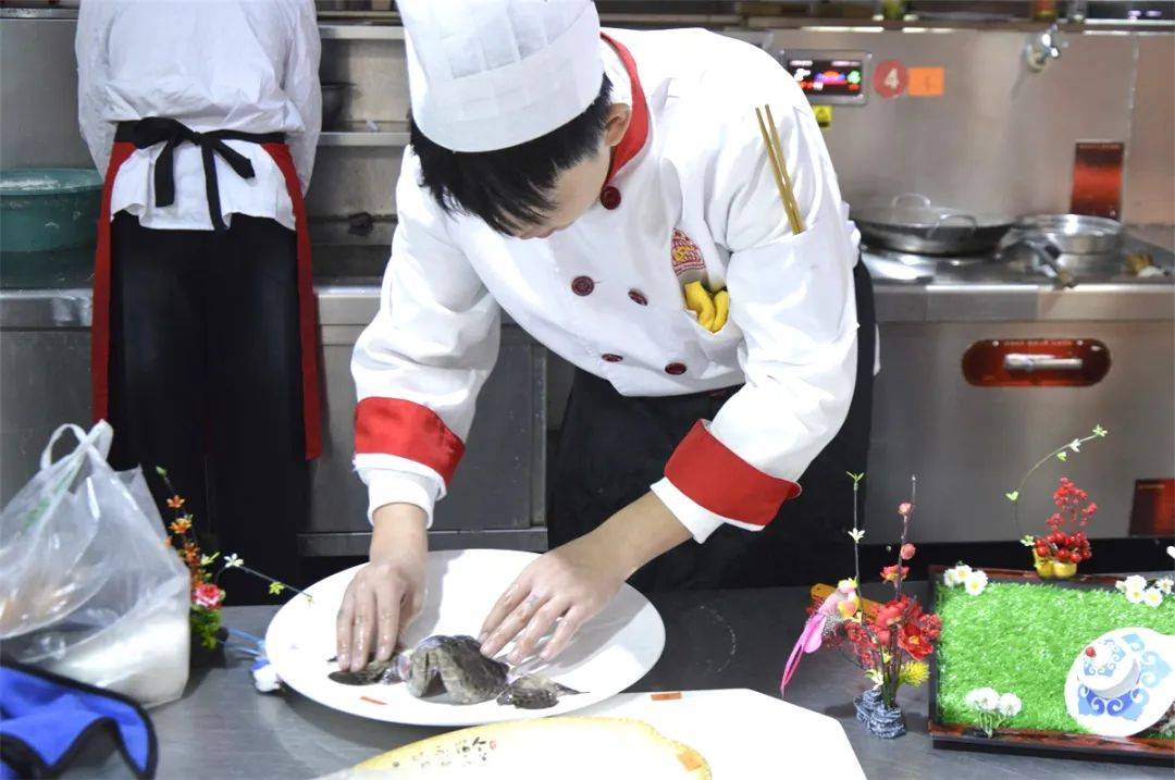 山东蓝翔烹饪学院举行2023年度秋季烹饪技能大赛