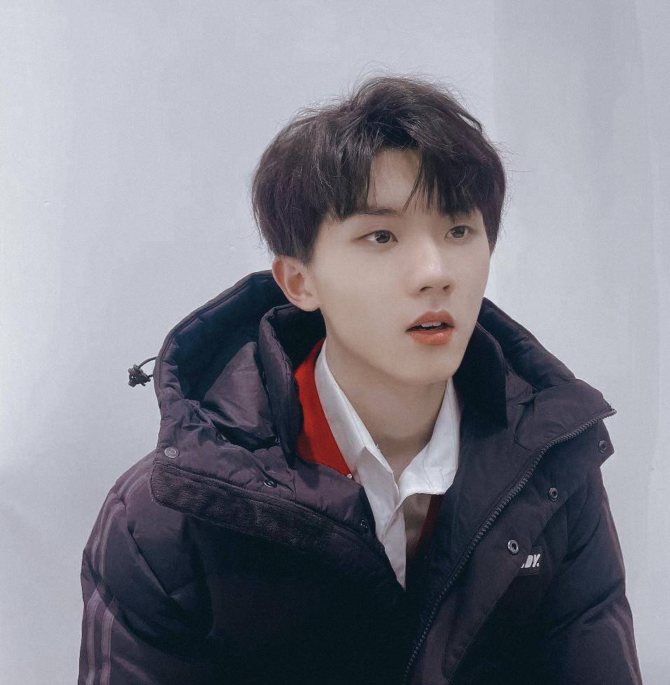 男团出身却凭演技征服章子怡,决赛中崭露头角,被老哥