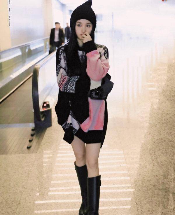 王子文的穿搭小心机,让矮个子也能拥有强大的气场.