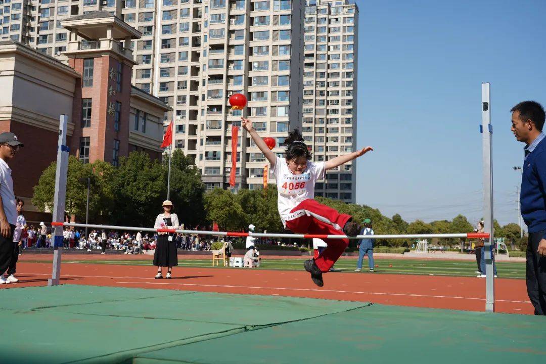 金陵华兴实验学校小学部举办秋季田径运动会