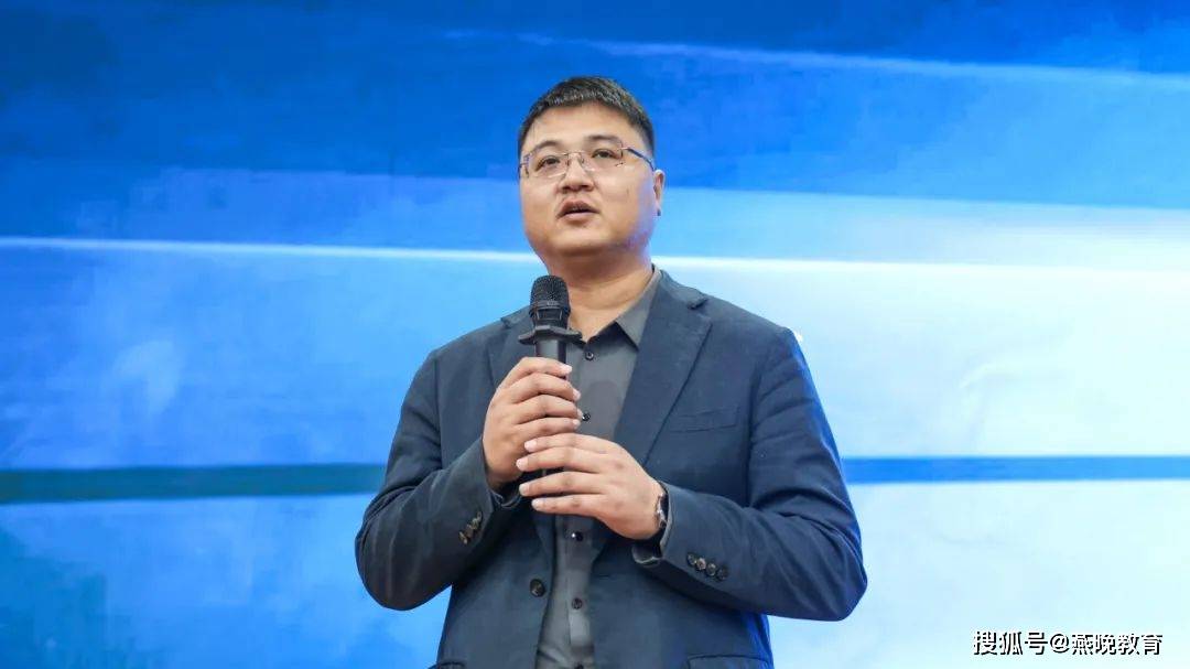 被空军招飞局授予"2023年度空军招飞优质生源基地"_刘晓雷_中校_国家