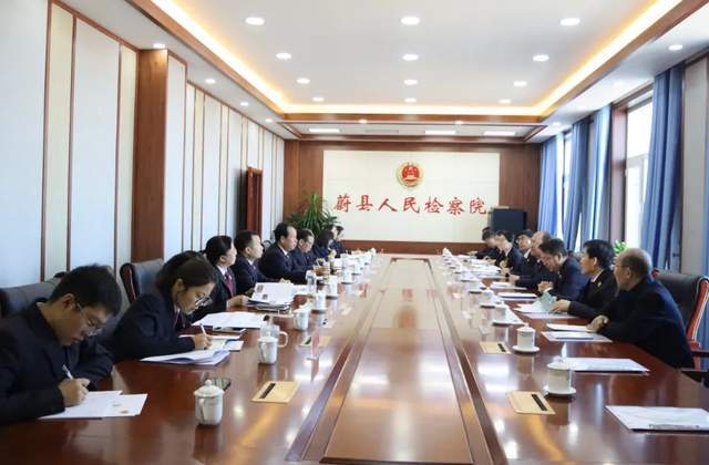 康保县检察院党组书记,检察长任源锦带领班子成员,中层领导一行赴蔚县