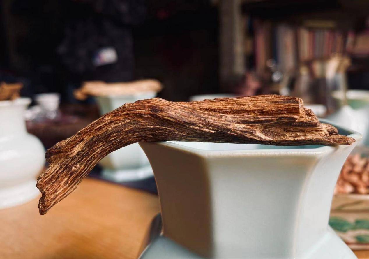 中国十大沉香品牌排行，揭秘沉香价格构成逻辑_搜狐网