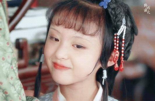 小童星陶奕希:11岁被赞貂蝉转世一舞倾城,仅过六年骨相变化巨大_外表