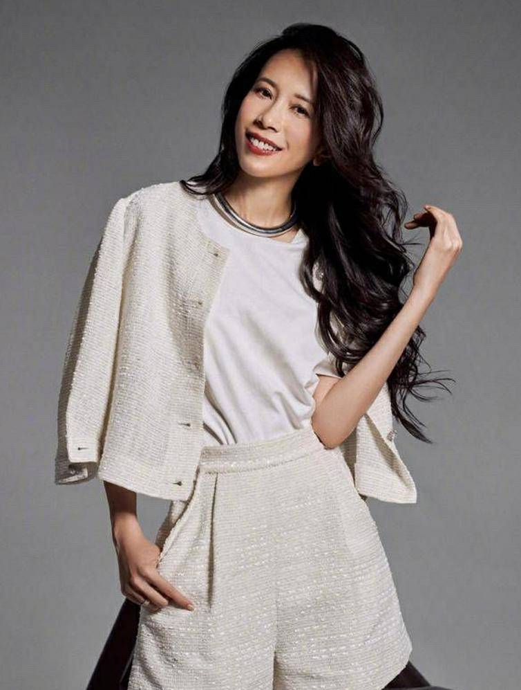 被53岁莫文蔚惊艳了!