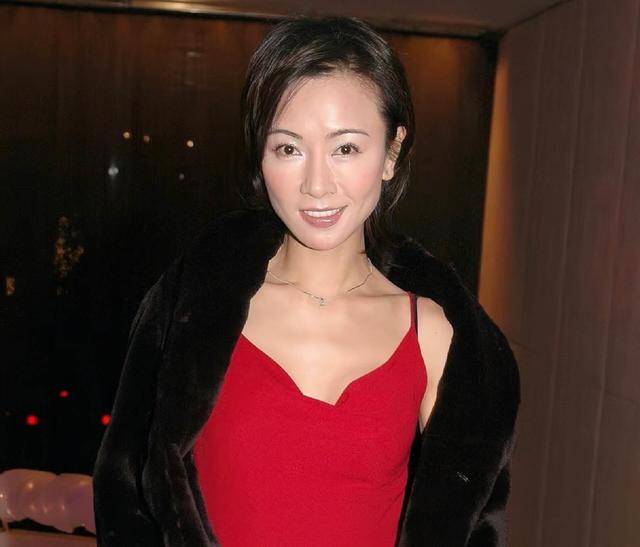 香港知名女星近照瘦成纸片人_袁洁莹_视频_媒体