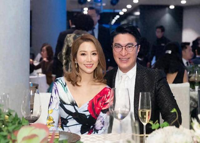 徐子淇参加慈善会抢风头,跟林恬儿占c位,视而不见黎姿李嘉欣_徐子琪
