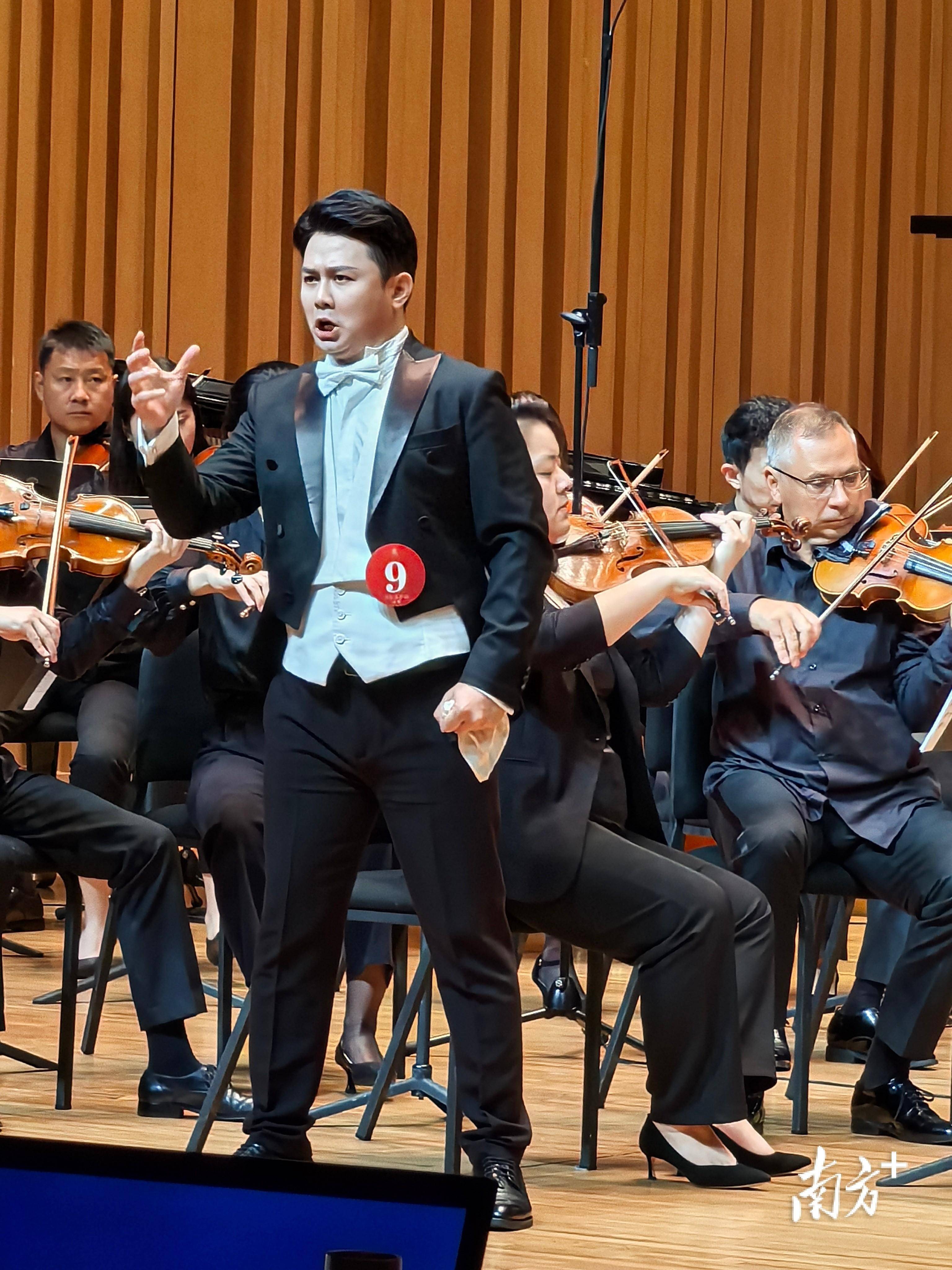 星海音乐学院青年教师特鲁姆普荣获第14届金钟奖!_声乐_比赛_南方