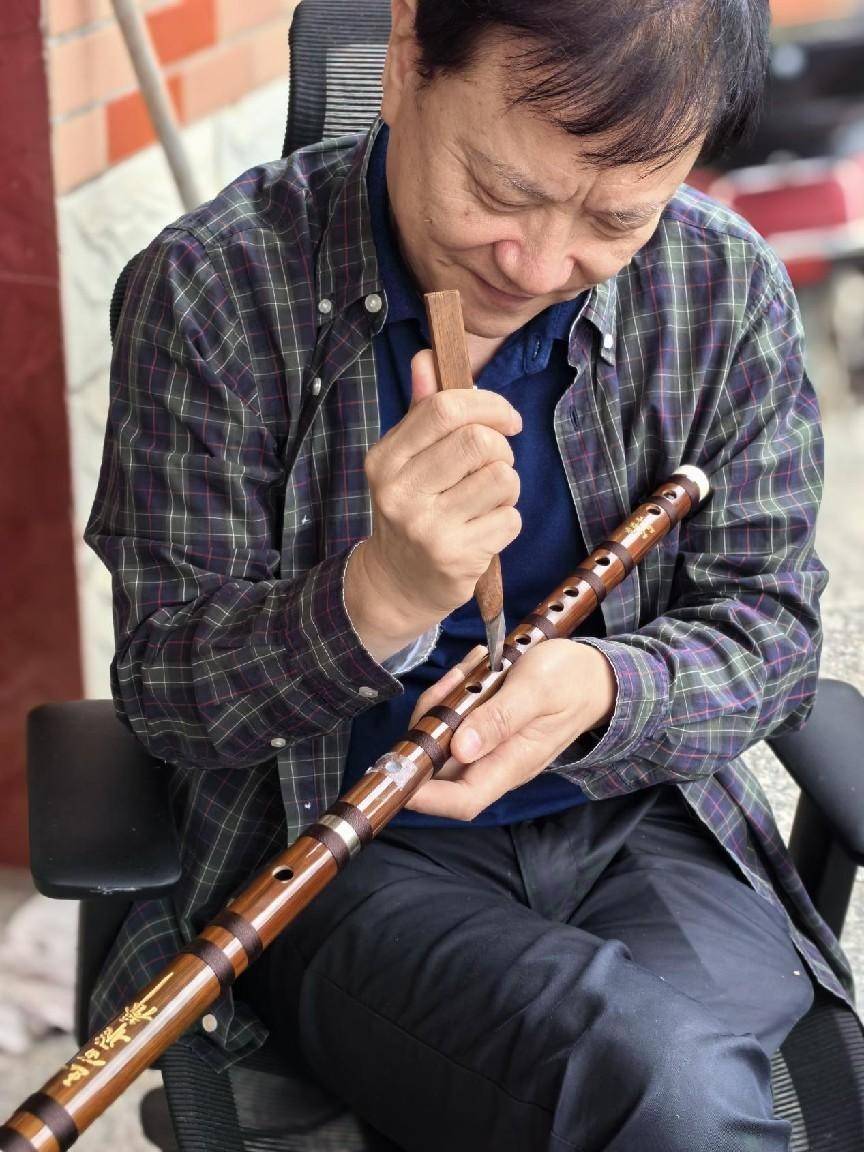 上海音乐学院博导詹永明教授赴施飞云全音乐器厂调研交流指导_竹笛