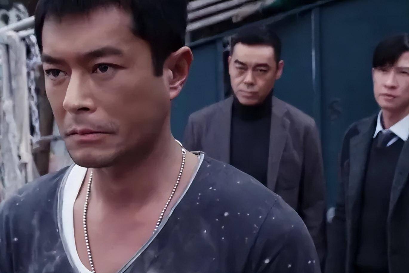 "黑皮红心"古天乐,不停接烂戏的背后:是120多座希望小学_张国荣_古仔