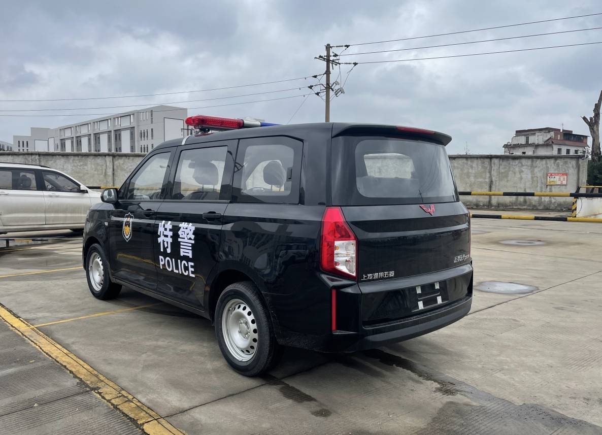 林立五菱宏光公务用车 plus:专为警务需求而生