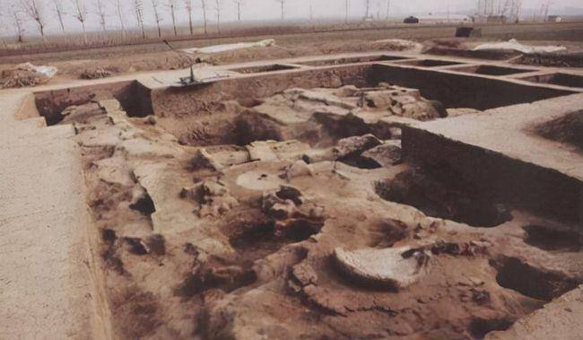 1998年山东老农挖出黄金卖钱,牵出千年古墓,墓主竟是刘邦之子?