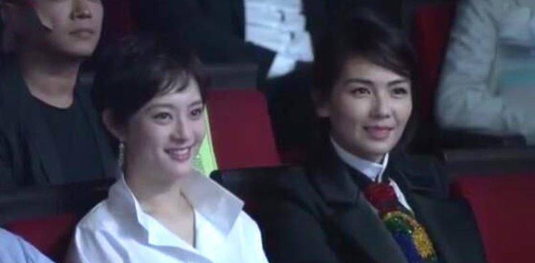 孙俪和刘涛合影,意外曝光俩人之间差距,怪不得刘涛能一直那么红_照片