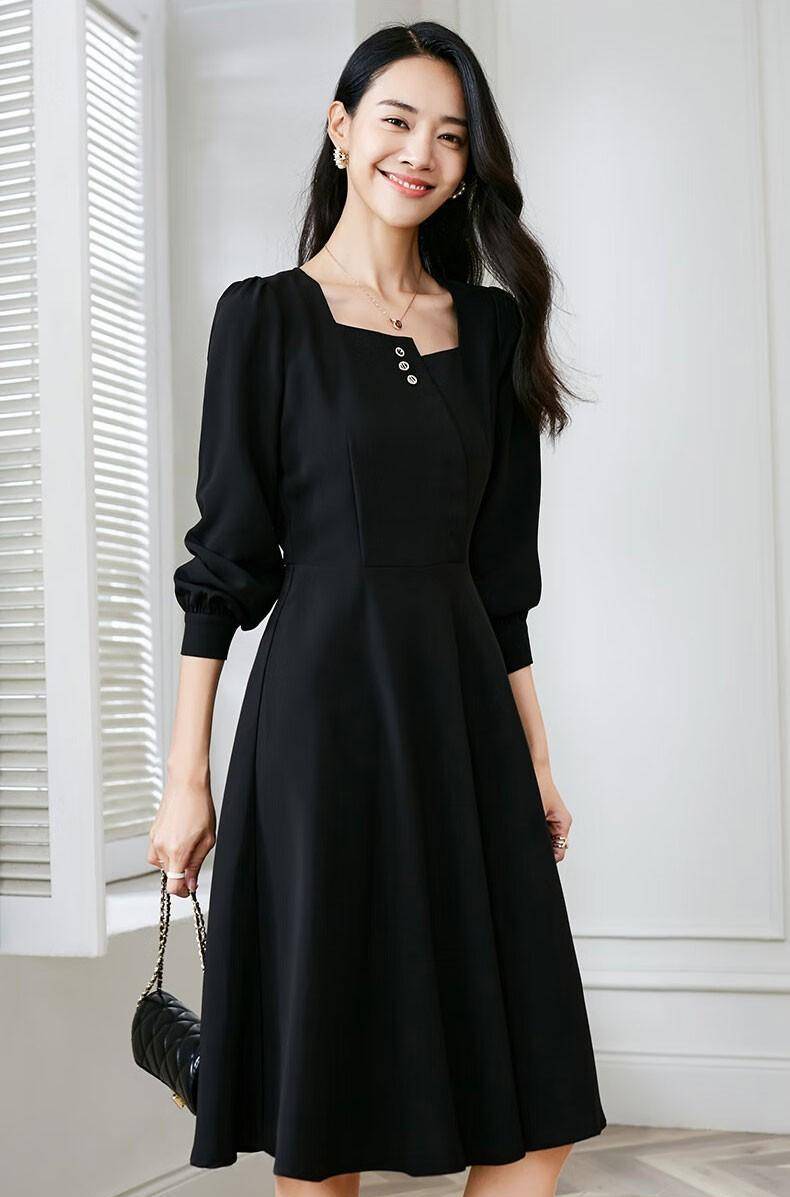 这条黑色衬衫连衣裙很显瘦,轻松打造优雅时尚名媛范_款式_裙子_魅力
