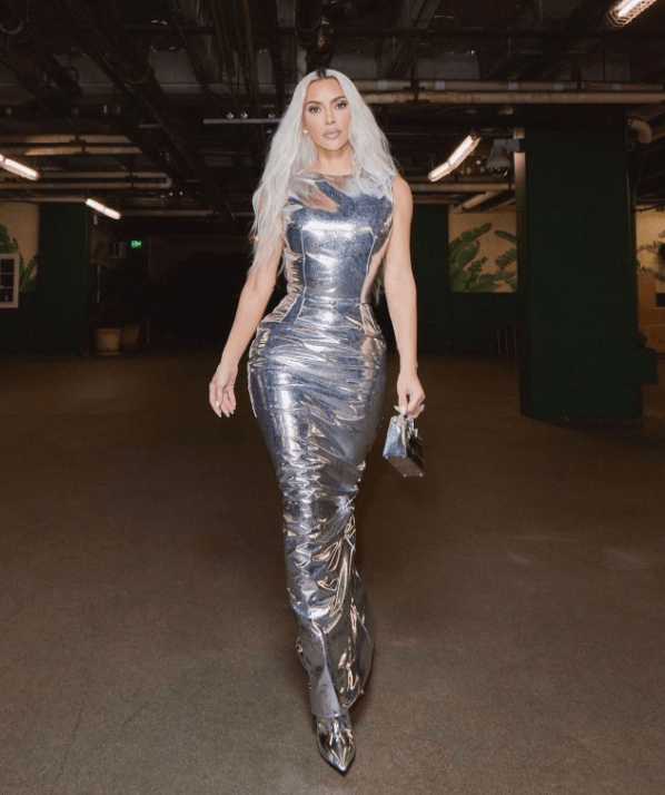 金卡戴珊最新亮相太惊艳!