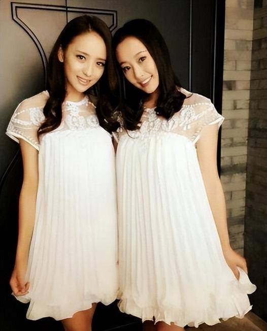 陈思诚与她的闺蜜李纯没想到一波未平一波又起发文称"狮子女驭夫有术"