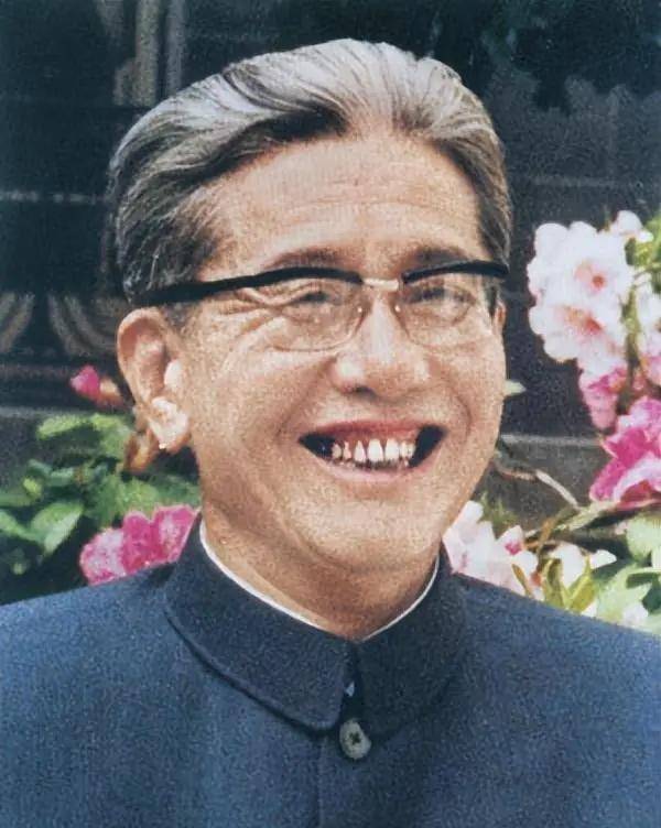 83年乔冠华病逝,比他小22岁的章含之痛哭:你走了,让我怎么活?_龚澎_工