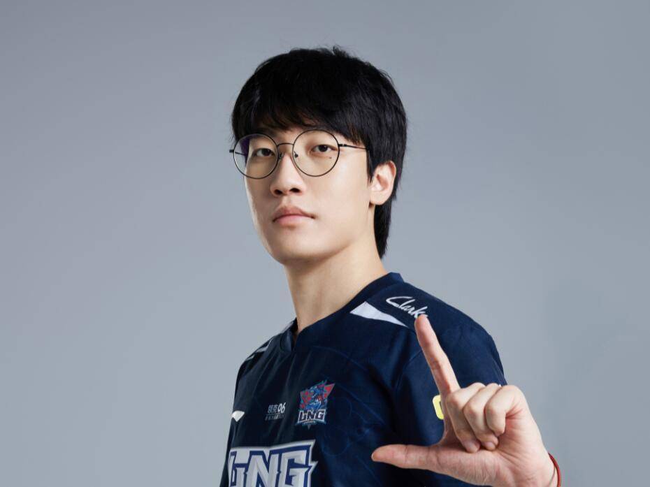 tarzan采访称不痛苦,明年再努力工作,被嘲讽下赛季你就失业了