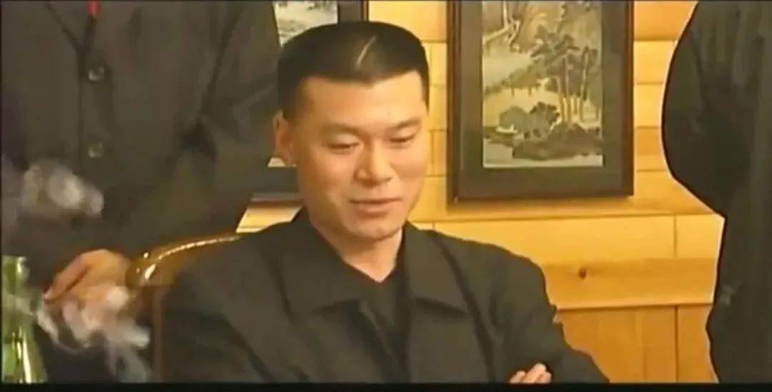 赵恒煊在剧中饰演的黑老大没有原型,但集合了30多名真实罪犯的特点