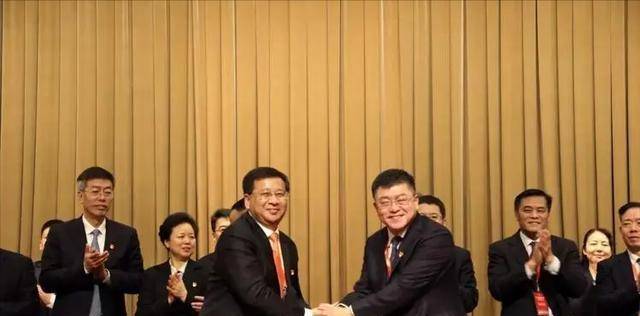美国最忌惮的中国企业家任建新:资产百亿,却把公司上交给了国家_化工