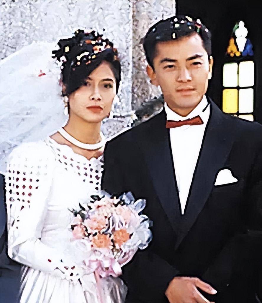 被天后横刀夺爱,如今住上亿豪宅却过得凄凉_邵美琪_戚其义_梁咏琪