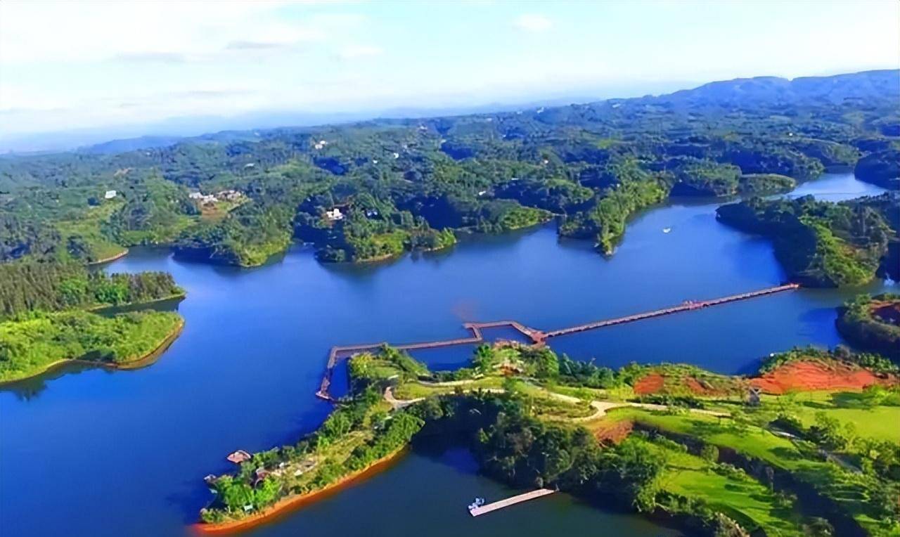凤凰湖:四川泸州地标之一,一颗"西蜀玉珠",一座"天然氧吧"_景致