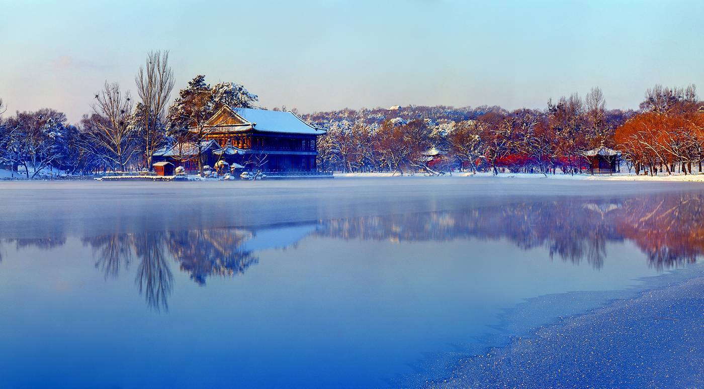 承德避暑山庄雪景图片