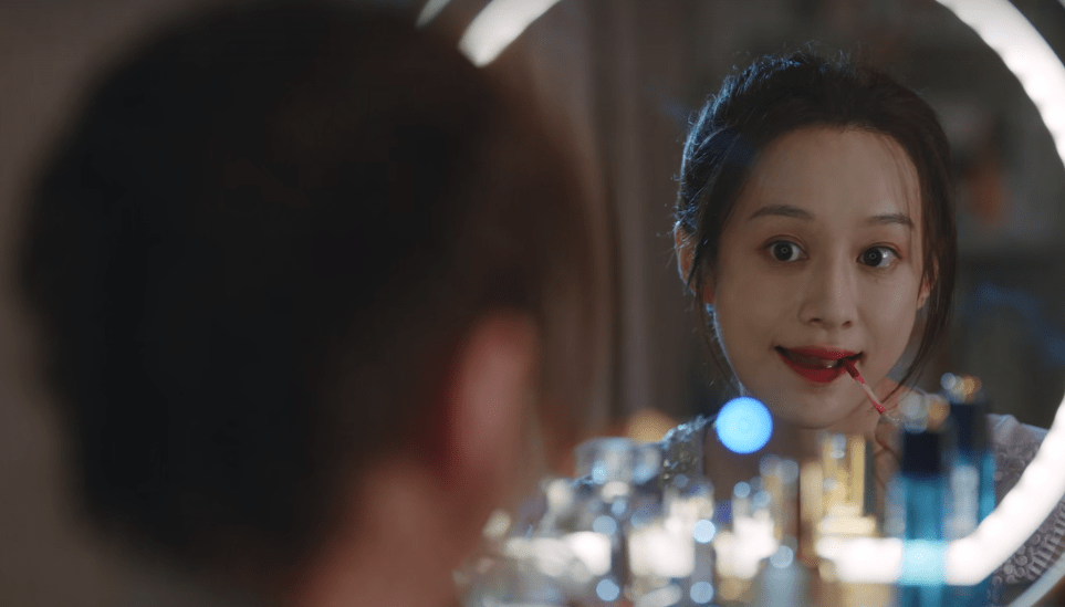 无所畏惧:单看衣品就知,兰兰1千万卖身的想法有多可笑_罗英_对方_美感