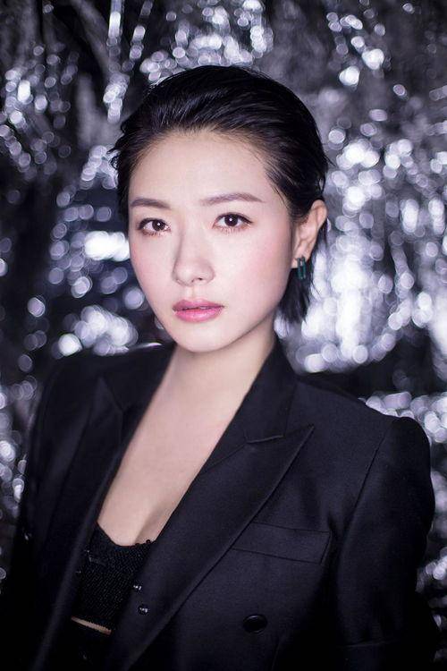 不婚族万茜:我这辈子最正确的决定,就是嫁给普通摄影师老公_生活_婚姻
