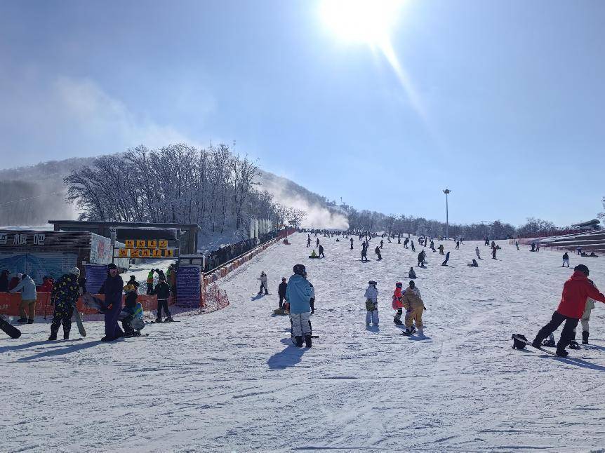 九台区庙香山温泉滑雪度假区正式开板!