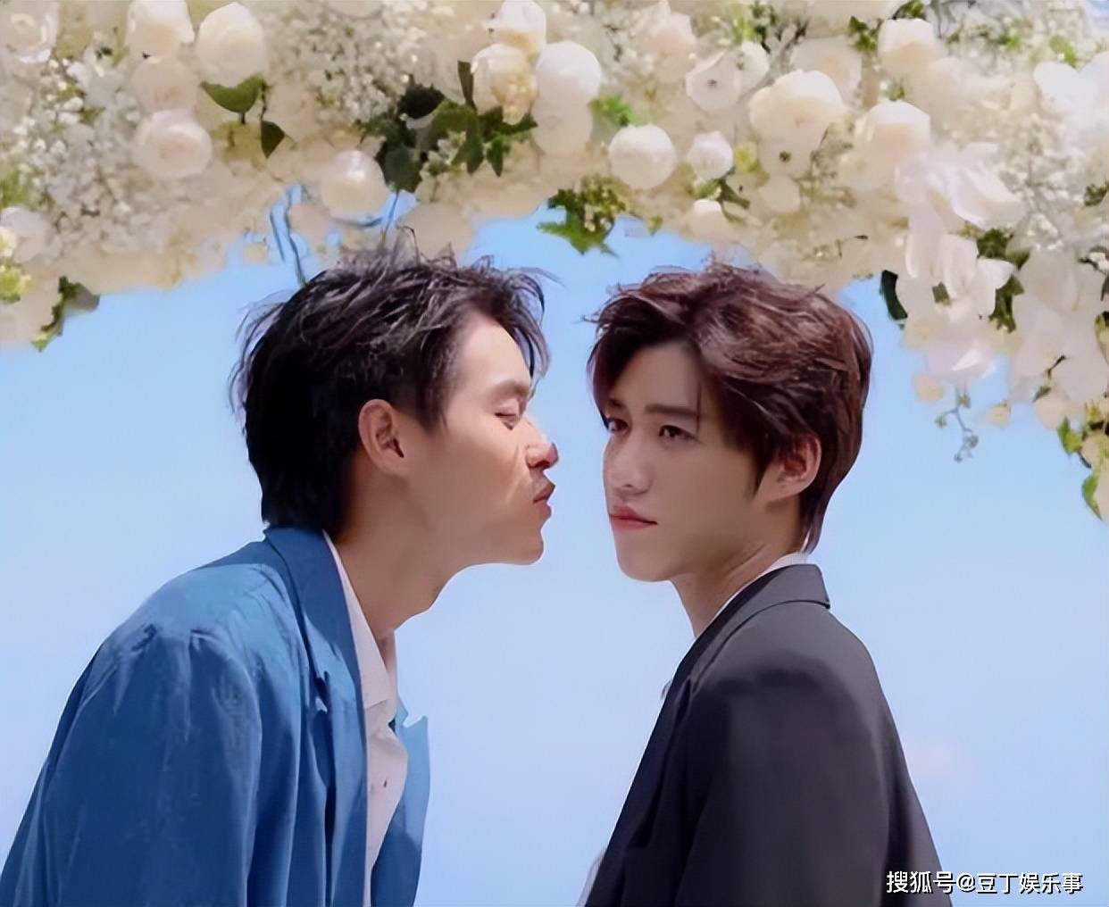 海外抖音2023颁奖盛典:网哥苏苏最佳艺人,bkpp双双获奖_中国_泰圈