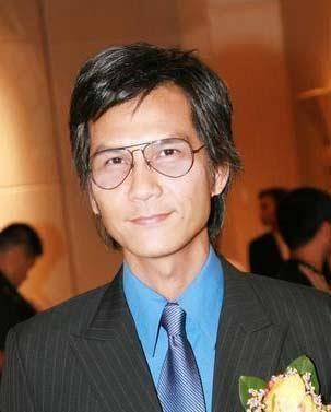 他是童年恶人尹志平,能主持会唱歌,真跨界艺人陈启泰如今怎样了_事业