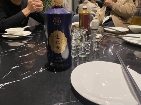 老酒友力推这5款,口感正宗价格实惠_酿造_贵州_工艺