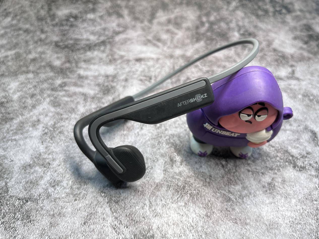 骨传导耳机的危害性有哪些方面，骨传导耳机的危害性和优点详细分析