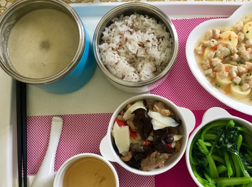 七款花样月子晚餐食谱,产妇不仅吃的美,奶水还足,娃儿喂得饱(图2) 七款花样月子晚餐食谱,产妇不仅吃的美,奶水还足,娃儿喂得饱(图2)