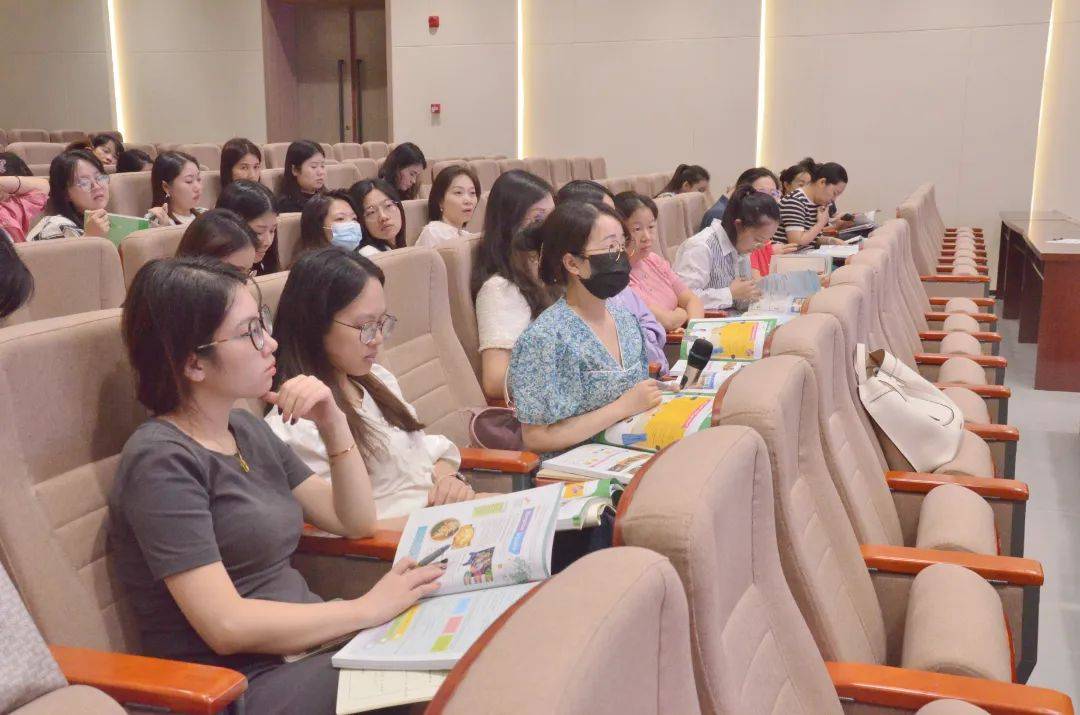 探索新课标,聚焦教学融合——走进深圳亚迪学校