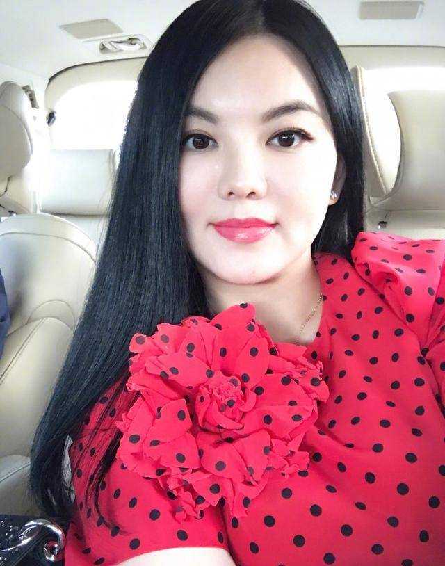 李湘瘦了之后美回来了!