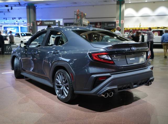 日本的国宝级跑车,配赛车式尾翼 四出排气,314马力4.