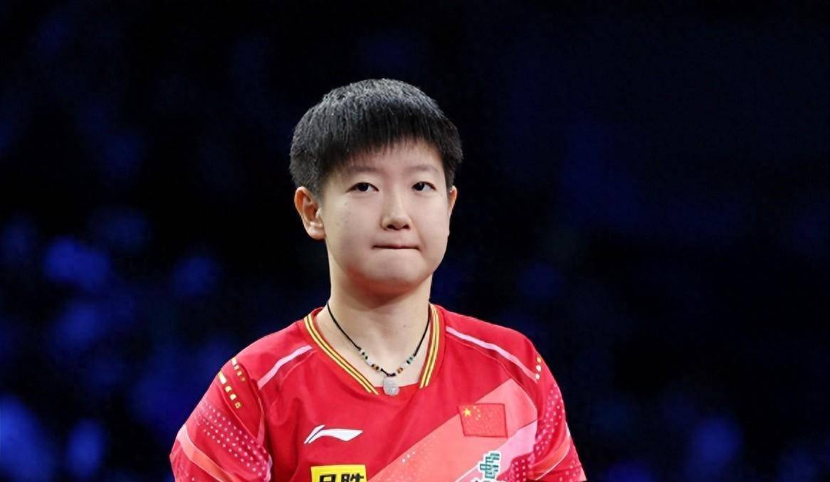 孙颖莎获得了最受欢迎运动员奖,她在活动中的参与非常可爱,她的人气