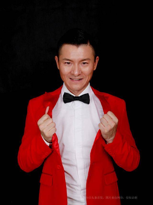 山寨刘德华的走红之路:靠模仿登上央视舞台,派头压过本尊_成功_故事