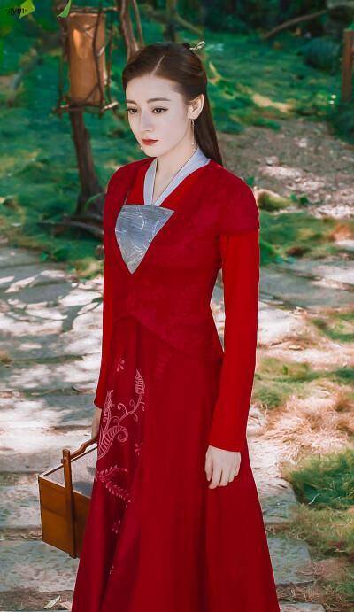 迪丽热巴的红衣古装造型,白凤九,烈如歌,狐妖小红娘,都好美啊