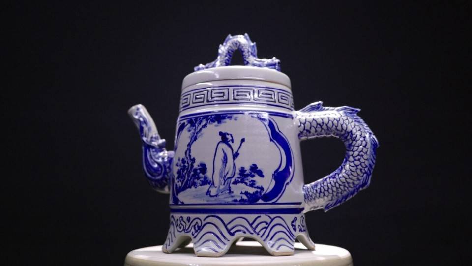 一支青花历久新——云南美物:玉溪青花瓷|美丽云南第三季_中国_陶瓷