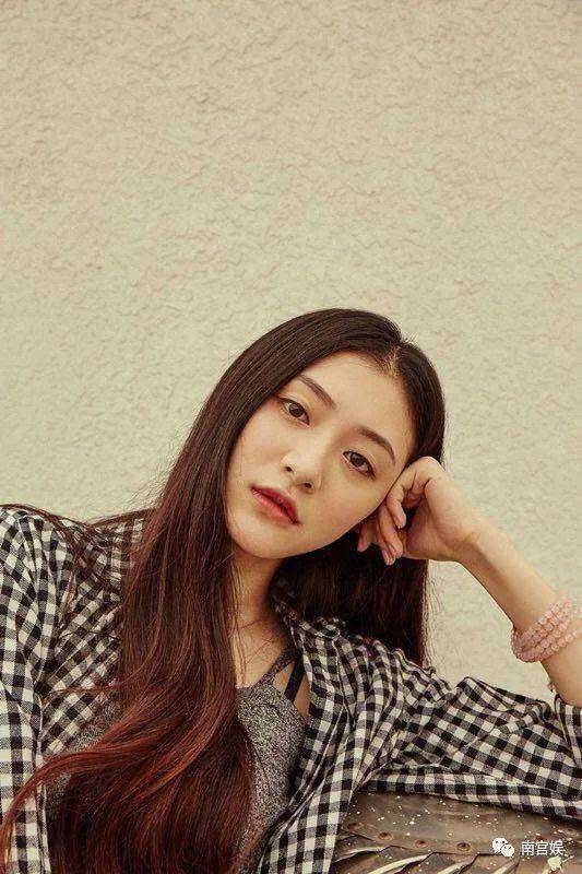 王诗晴也经常现身很多大牌活动现场,是我国一线的模特.