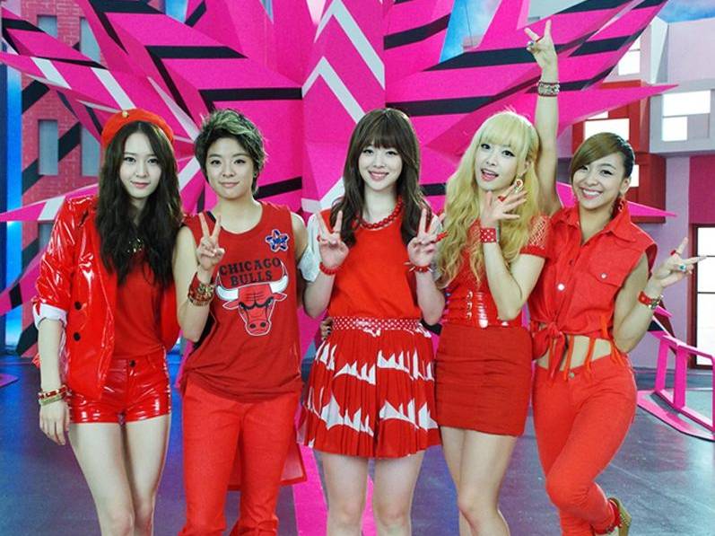 f(x)组合名存实亡,没有官宣解散,组合成员却都各奔东西_的发展_合约