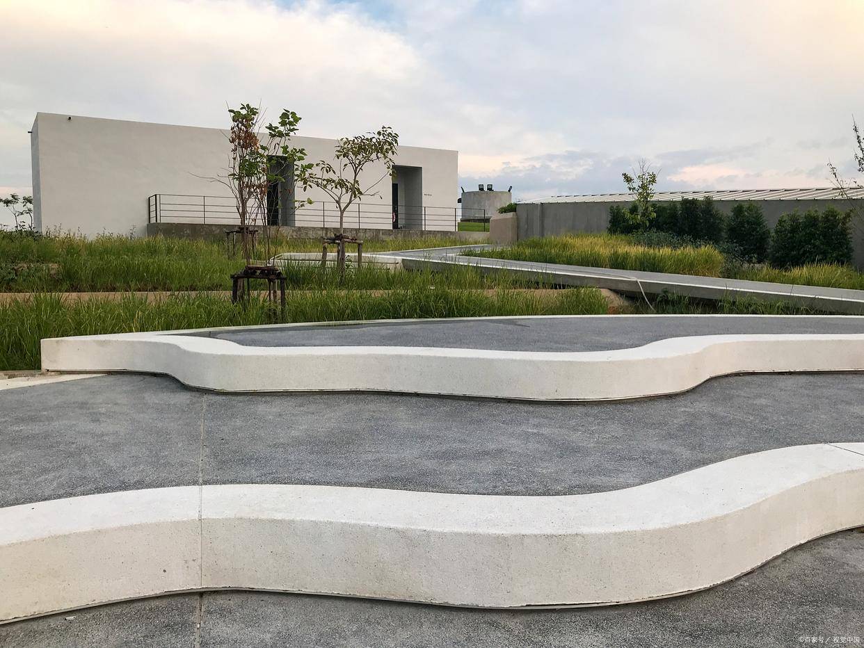 一招掌握预制清水混凝土坐凳施工工艺_进行_过程_设计