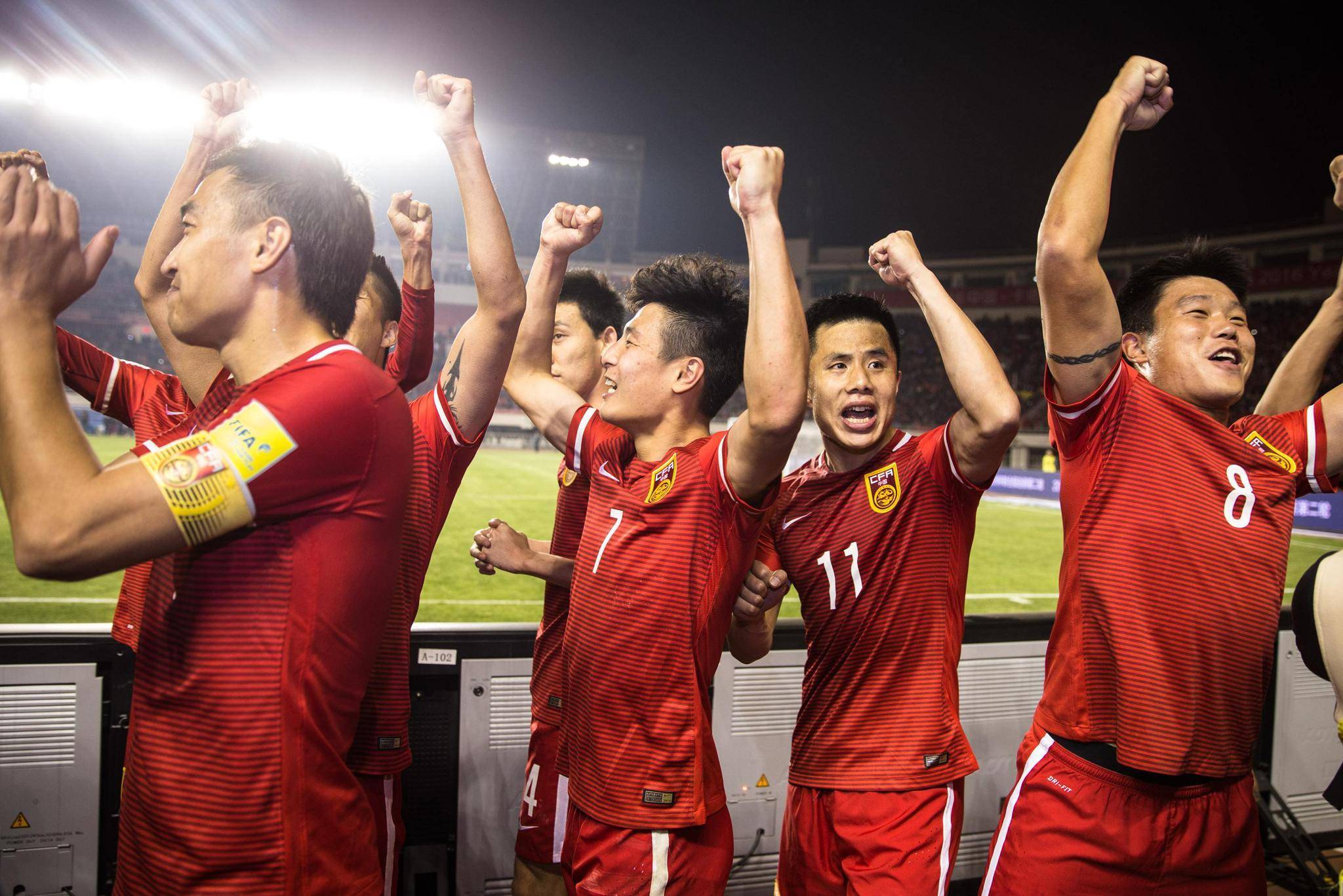 国足1球胜泰国,以微弱优势通往胜利之路