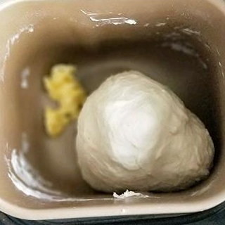 原创
            奇亚籽酸奶土司(300克萌版)