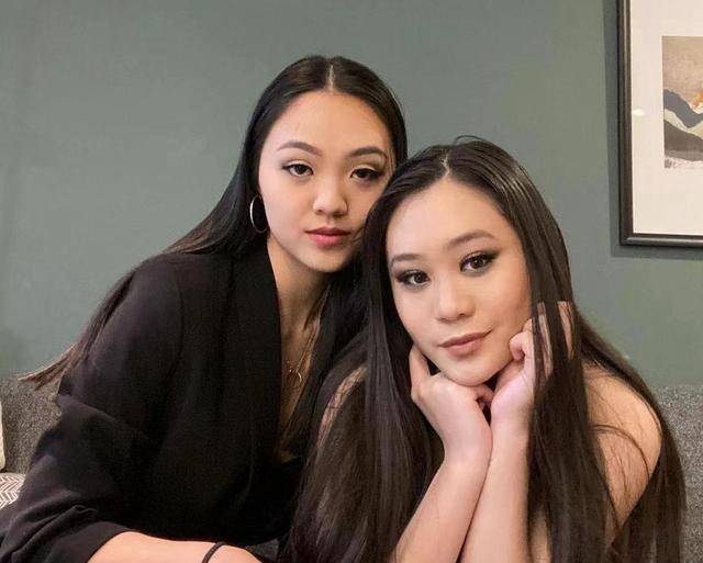 60岁李连杰消瘦露面宣传新书,书中曝小女儿7岁患抑郁令他很无助_贾达