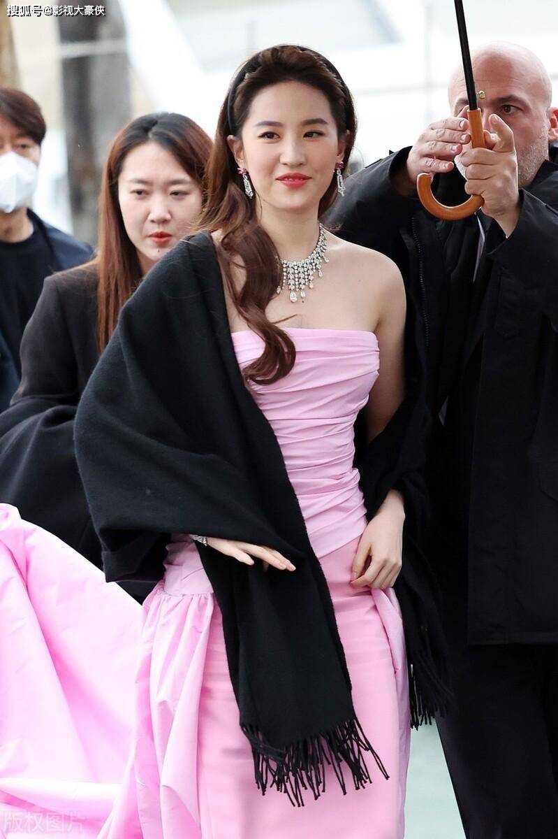 刘亦菲美出新高度!